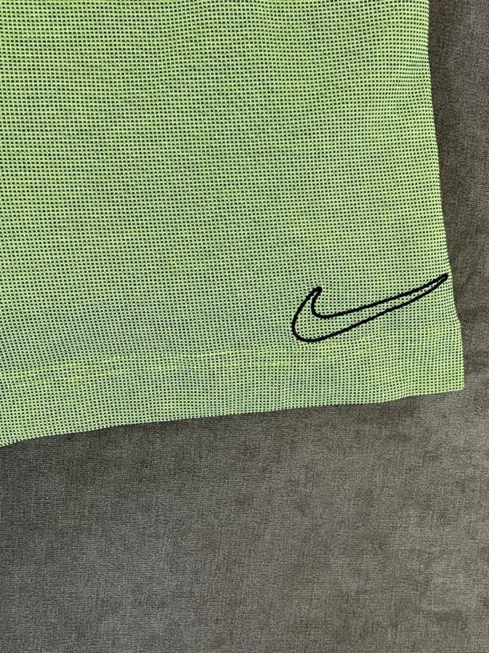 Nike 655323-995 Standard Fit Drawstring Training Green Shorts Women's Size M NWT - Picture 3 of 8